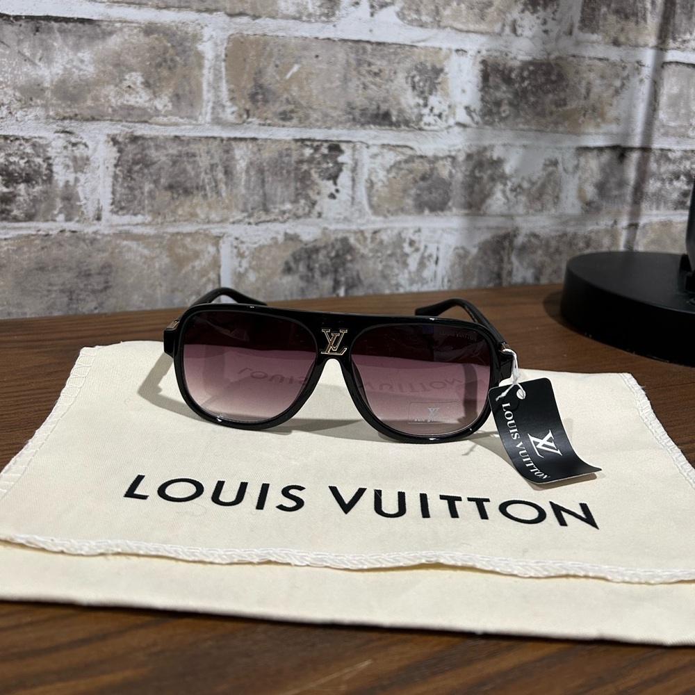 My most favorite ‘Bougie’ sunglasses ever! 😍